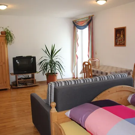 & Breitmoser Angelika Πανσιόν Riedenburg